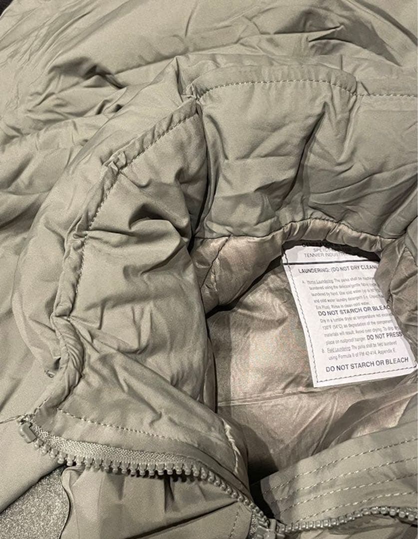 nobo　【数回着用のみ】米軍実物 ECWCS LEVEL 7 L-R