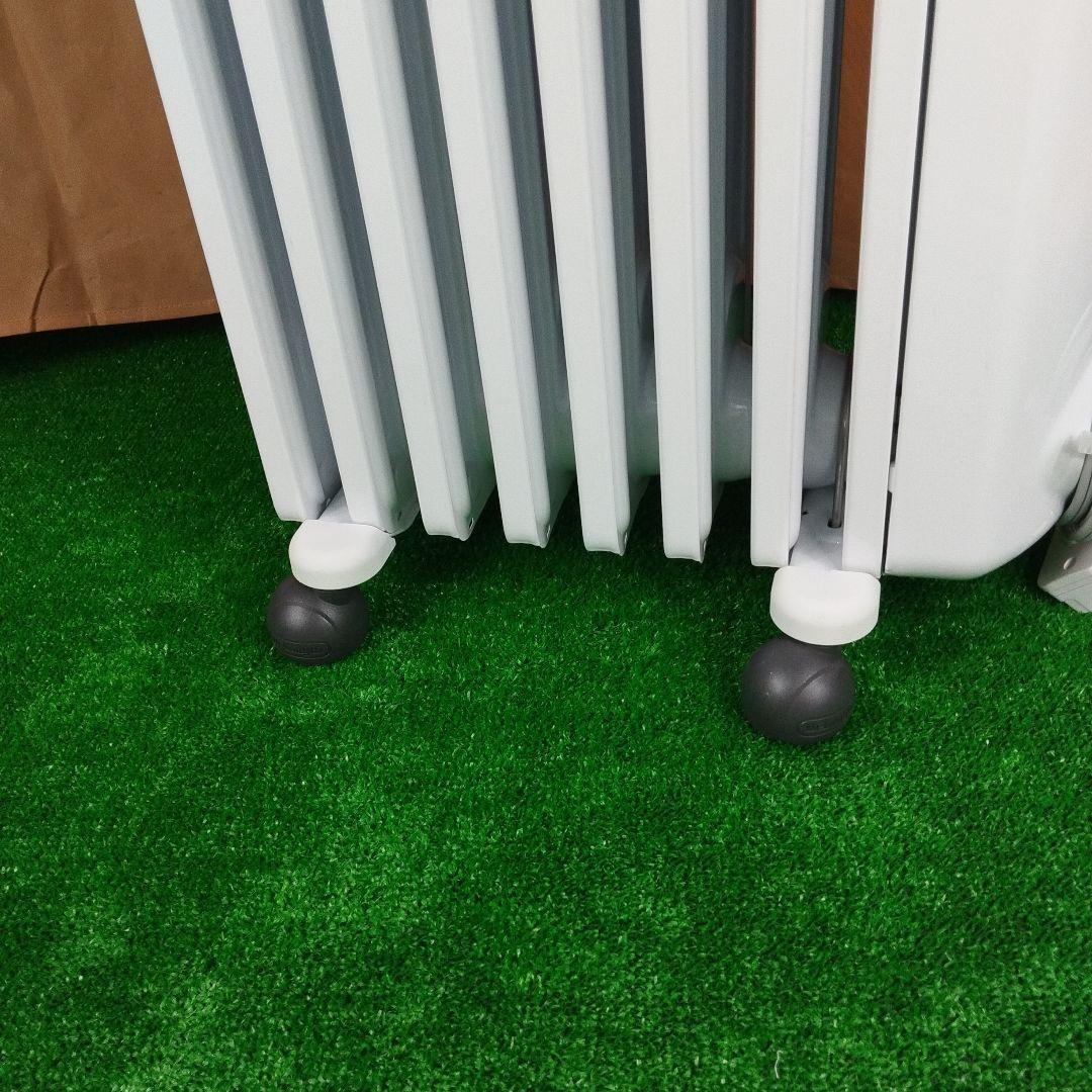 極美品　DeLonghi デロンギ　オイルヒーター RHJ35M0812-DG