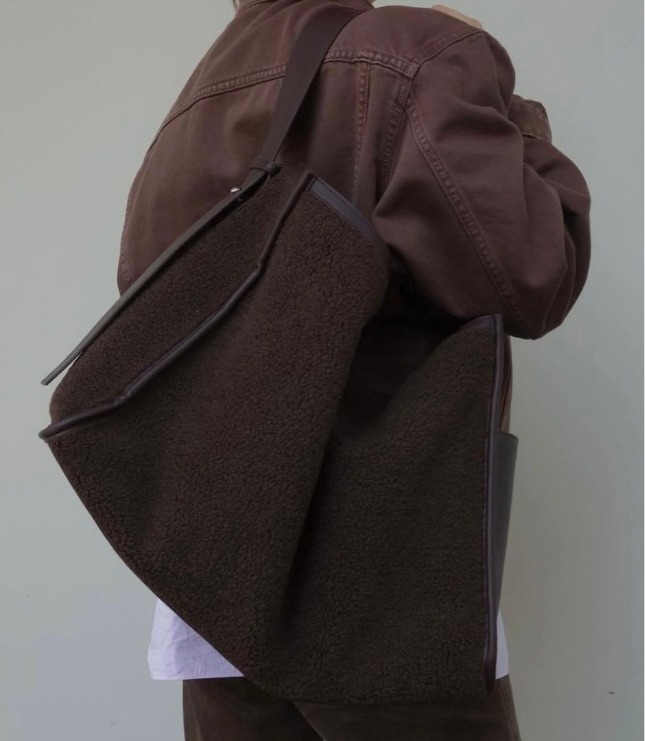 MAMU 【LEATHER BOA TOTE 】ブラック　ノベルティ付き