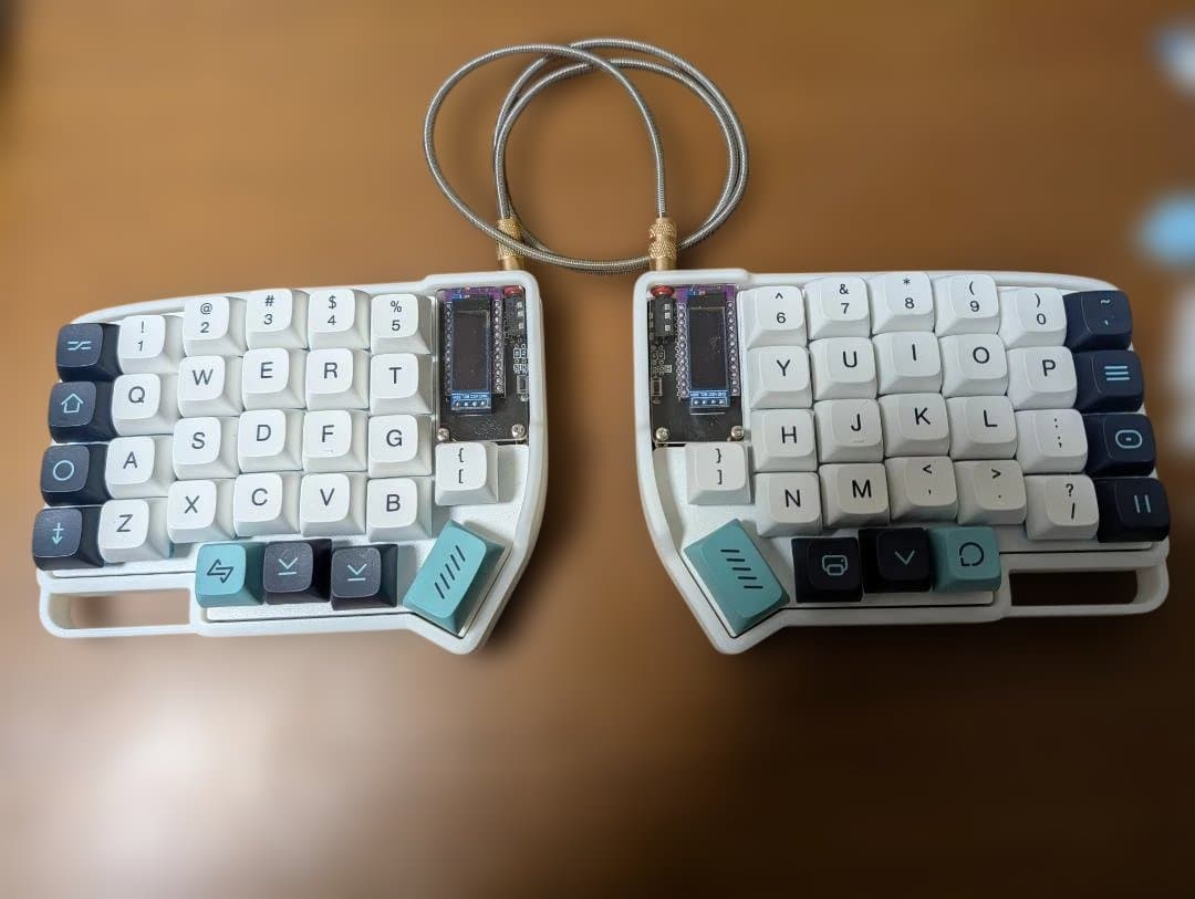 Lily58 Pro 自作分割メカニカルキーボードVial対応