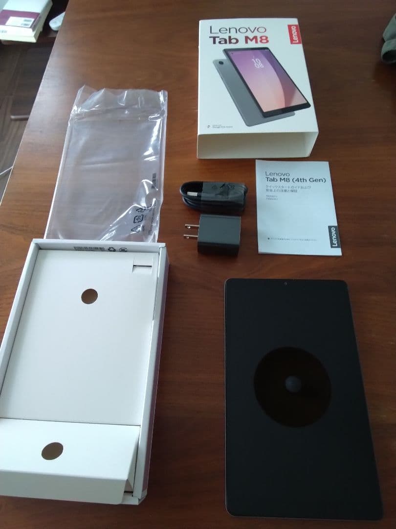 Lenovo Tab M8 Androidタブレット 本体