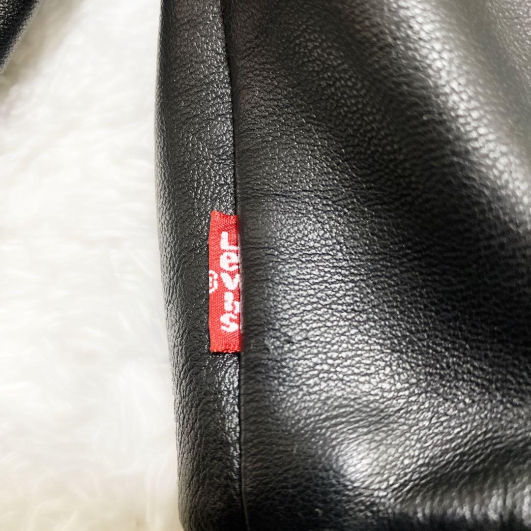 新品 リーバイス A-2 フライトジャケット フェイクレザー Lサイズ 黒