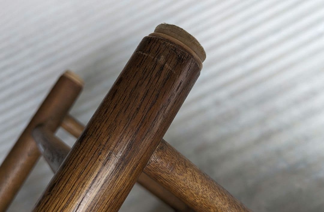 カリモク　丸椅子　木製スツール　腰掛け