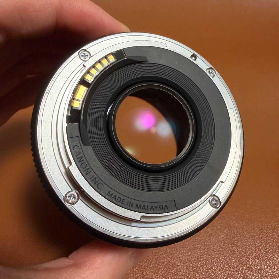 Canon EF 50mm f/1.8 レンズ フード付き