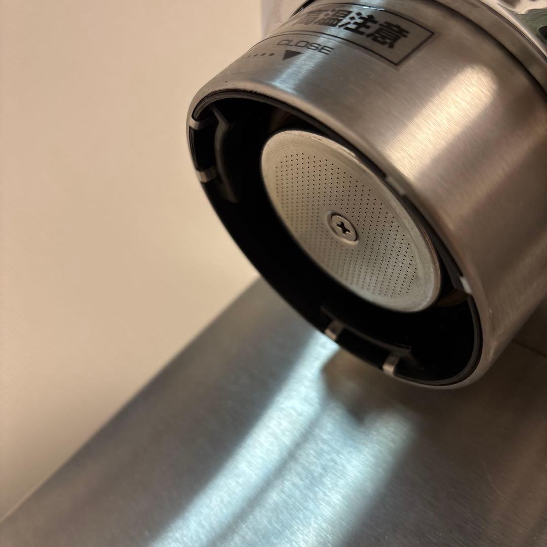 〈値下げ〉【匿名配送】デロンギ エスプレッソマシン DEDICA EC680