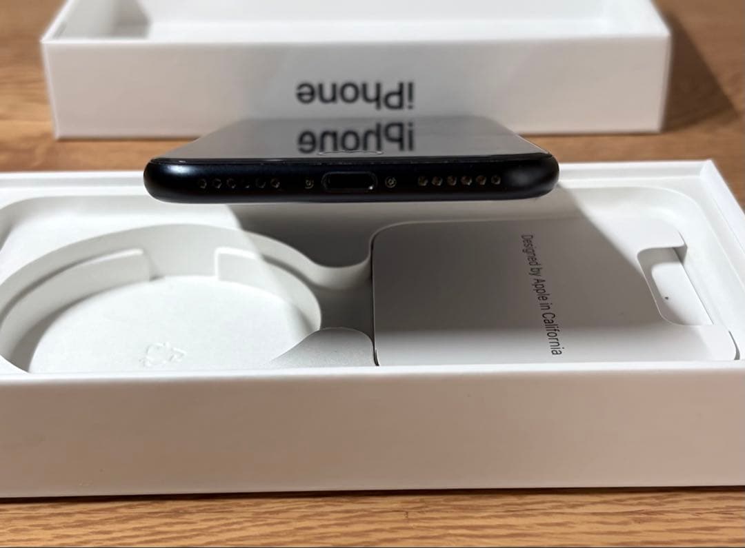 iPhone SE 3 ミッドナイト 128GB SIMフリー 本体