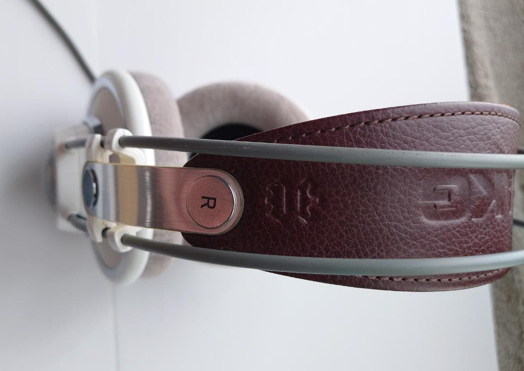 ヘッドホン AKG K701 Headphone