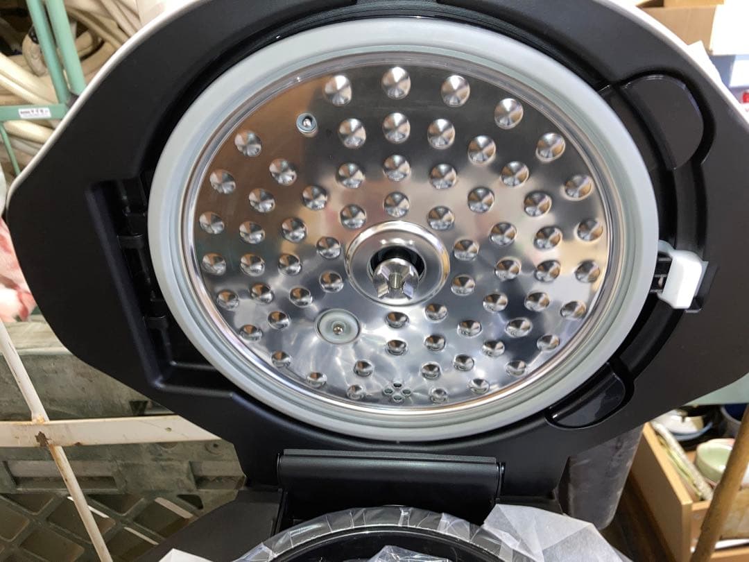 未使用品 SHARP ヘルシオ ホットクックKN-HW16-W 2022年製