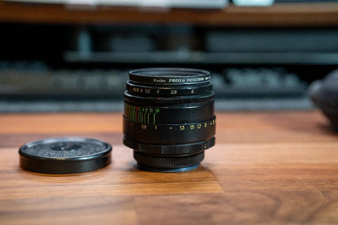 Helios-44-2 58mm f2 オールドレンズ ぐるぐるボケ