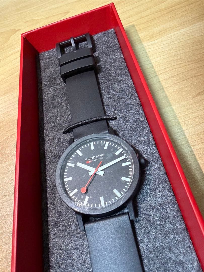 MONDAINE Classic ブラックアナログ時計