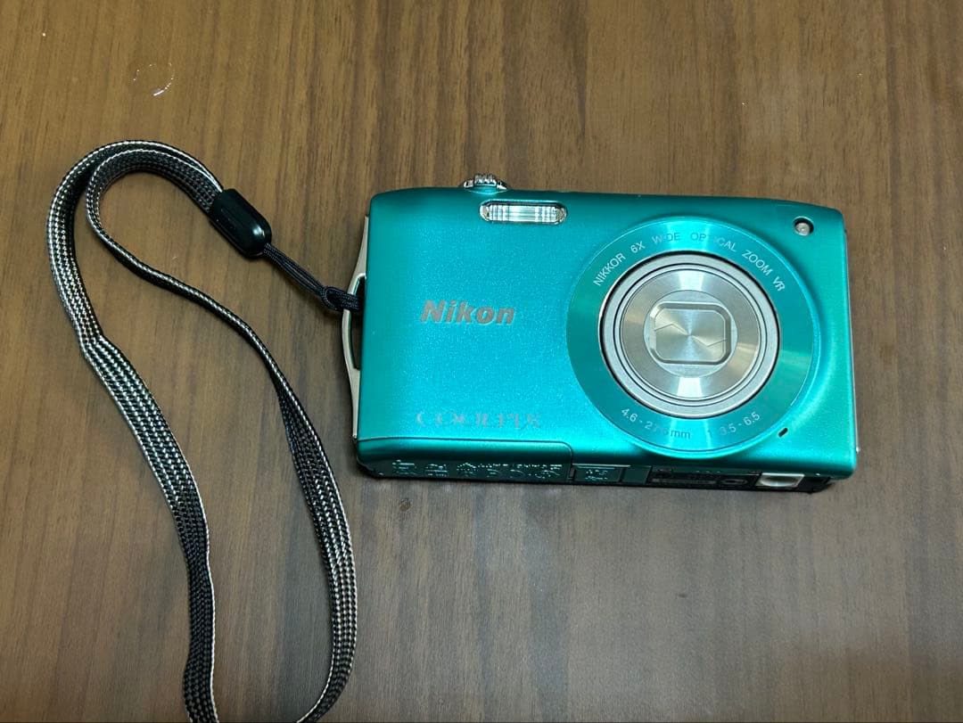 デジタルカメラ Nikon COOLPIX S3300