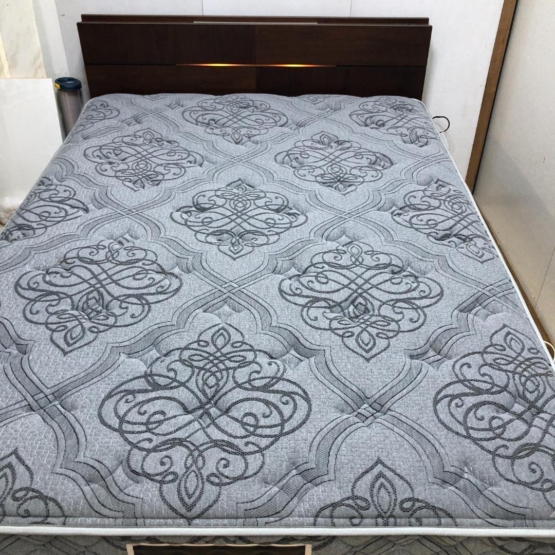 送料無料　超美品　サータ × ドリームベッド ダブル マットレス 88214-