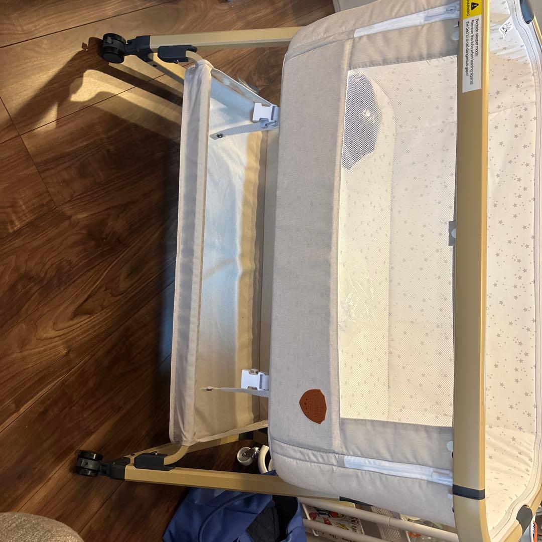 Hzdmj 折りたたみ式ベビーベッド ベージュ