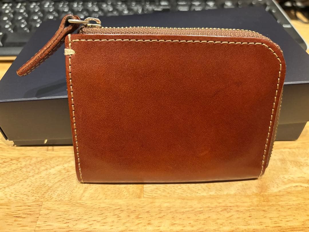 土屋鞄　ディアリオ ハンディLファスナー　ブラウン