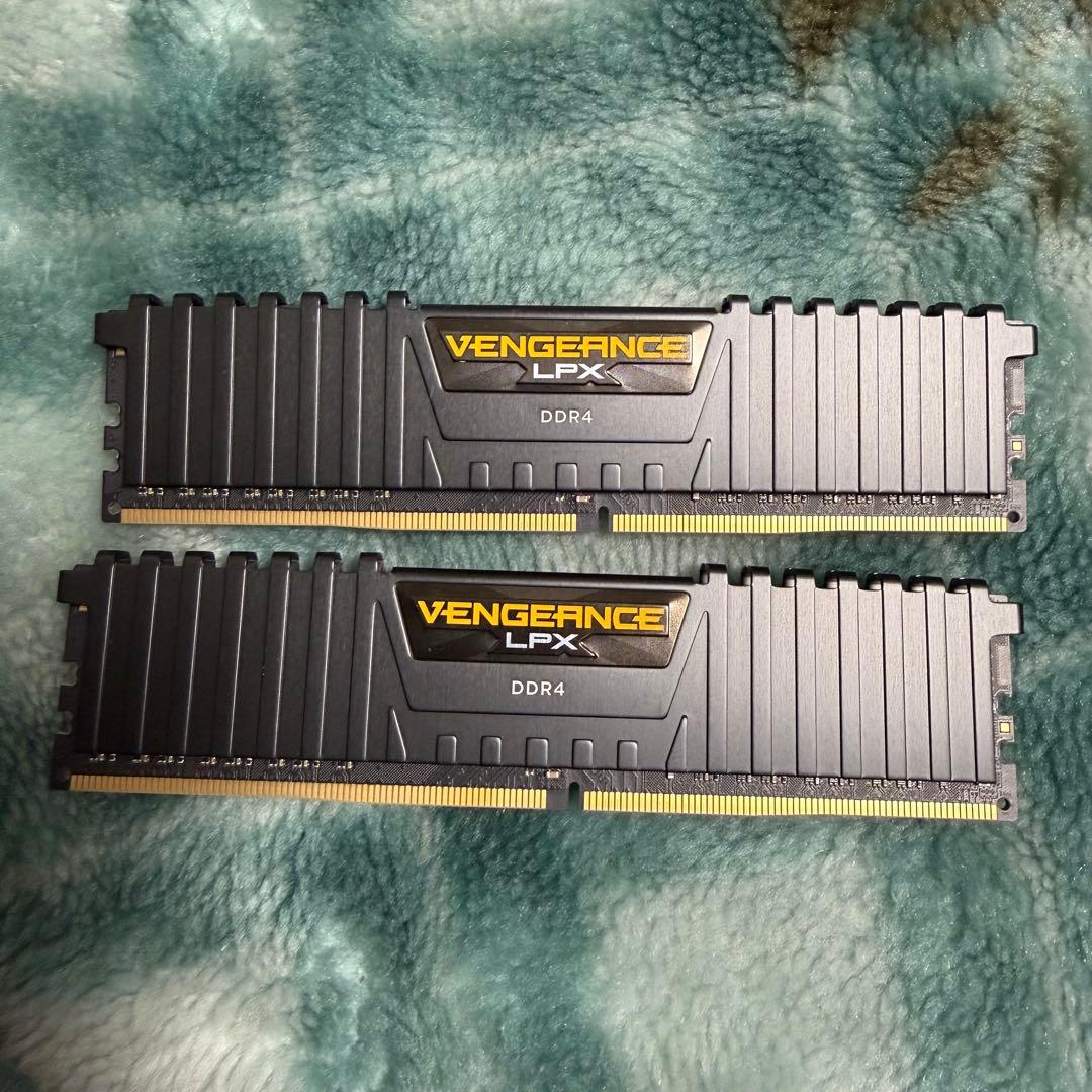 Corsair Vengeance LPX DDR4 メモリ 16GB
