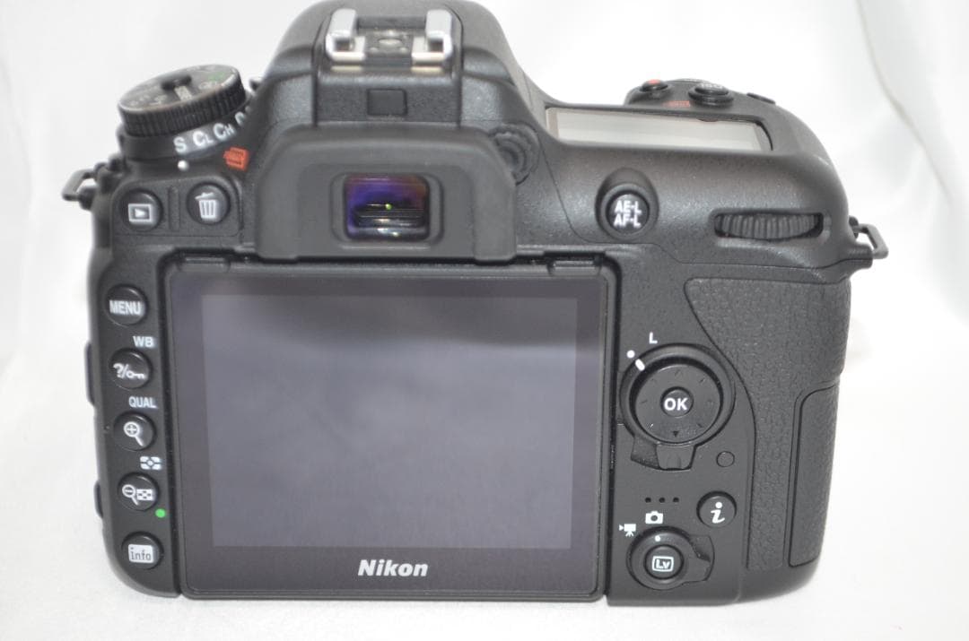 滅多にないシャッター数4400回以下 Nikon D7500☆Wi-Fi搭載