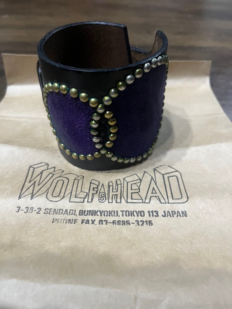本物　WOLF'S HEAD サークルレザースタッズブレスレットウルフズヘッド
