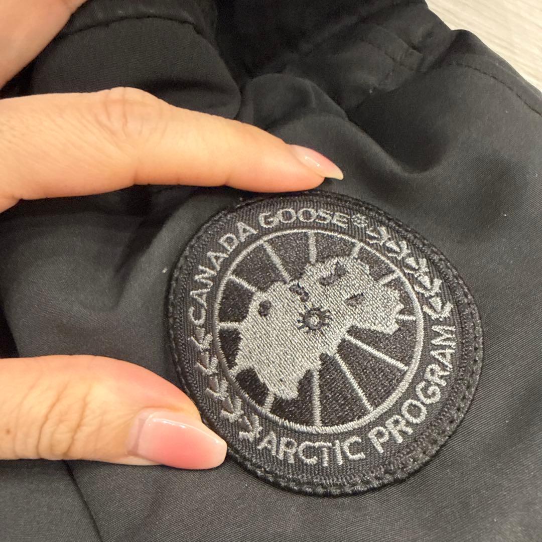 カナダグース ダウンジャケット xs