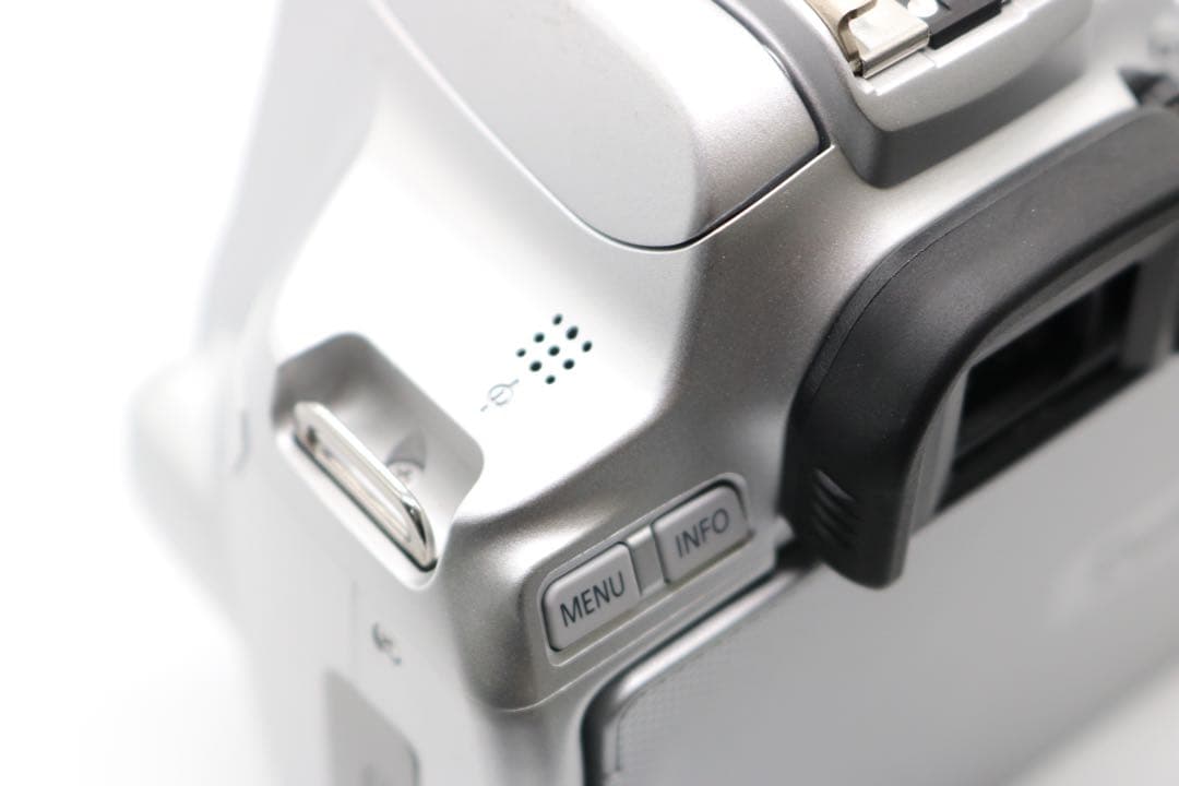 美品 【Canon EOS Kiss X10 レンズセット】 Wi-Fi搭載