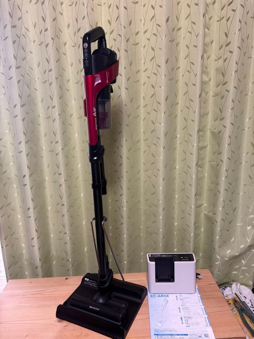 スティッククリーナー シャープ EC-AR5X-P 2020年製 充電器付