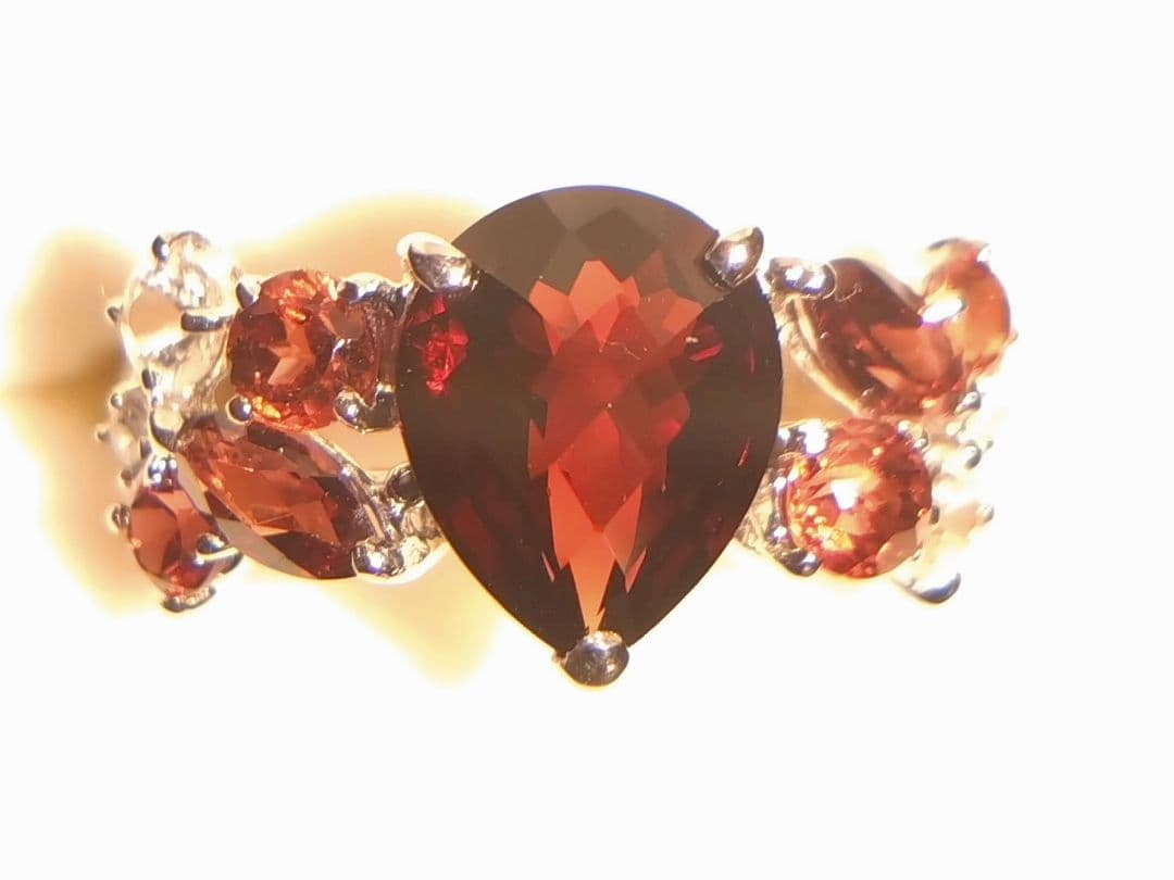 K14WG　ガーネット　ダイヤモンド　リング