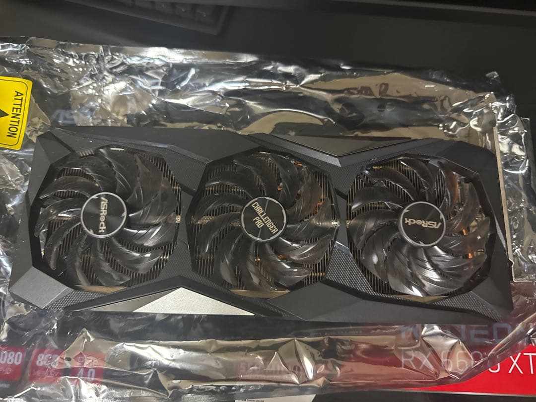 グラフィックボード・グラボ・ビデオカード ASRock Radeon RX 6600 XT OC Edition