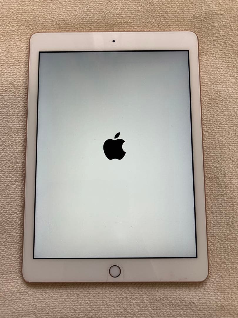 iPad 第6世代　Wi-Fiモデル　ゴールド　128GB 本体のみ