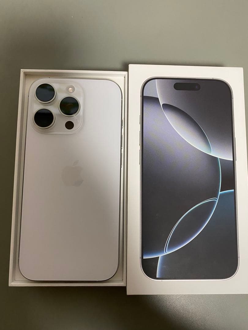 携帯電話本体 Apple iPhone 16 pro battery 97%