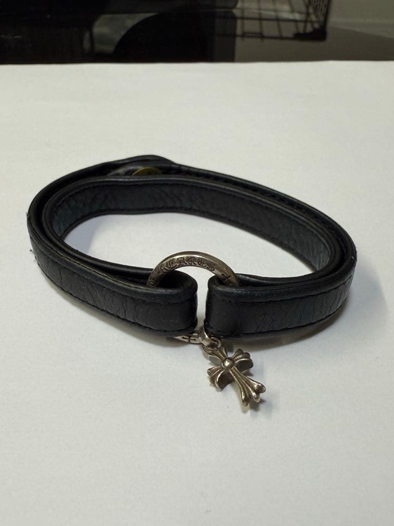 クロムハーツ　レザーブレスレット　クロスチャーム