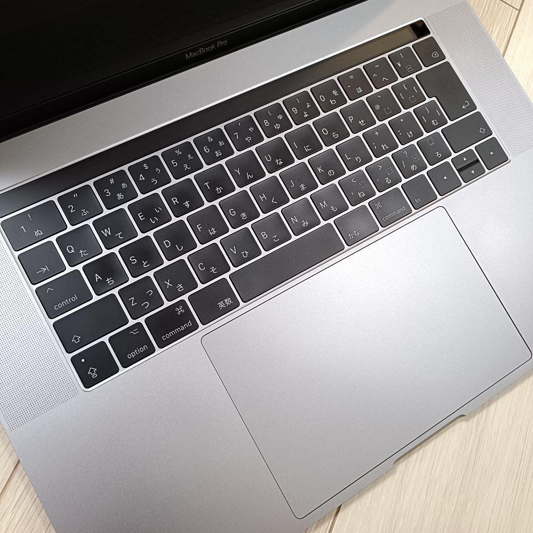 美品 MacBook Pro 15インチ 2017 スペースグレイ Apple