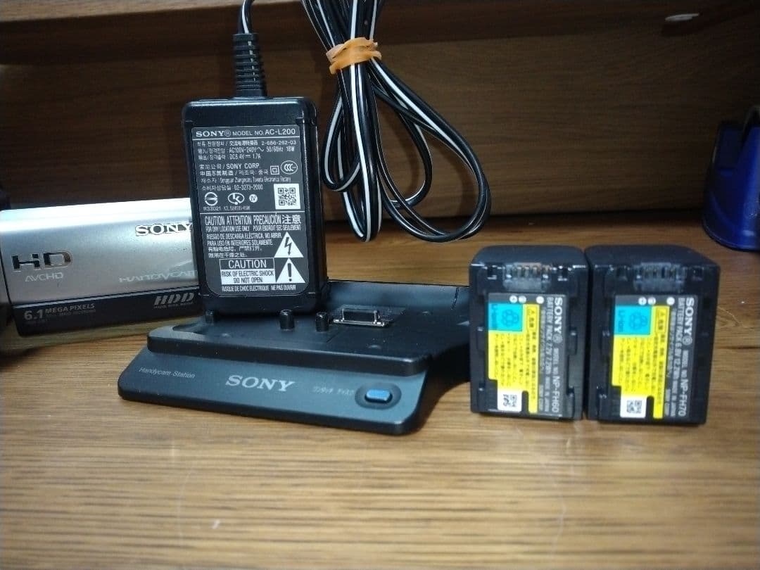 【動作良好】SONY Handycam HDR-SR7予備バッテリー ケース付き