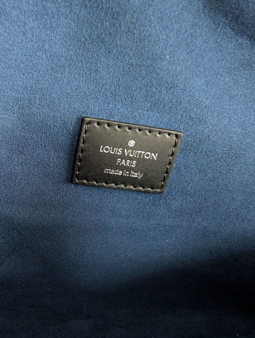 K*G様 ルイヴィトン M53300 エピライン サークル バムバッグ ブラック