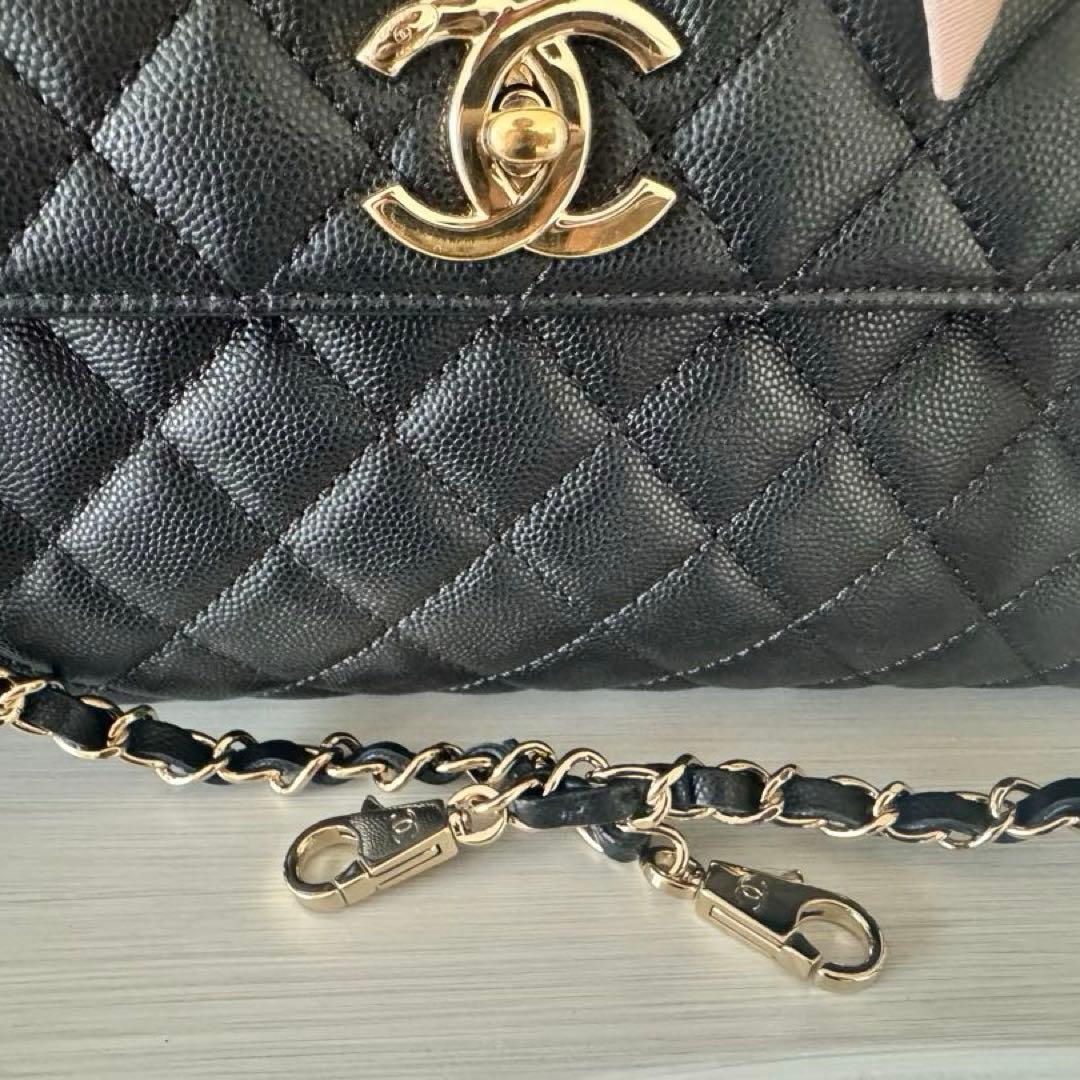 未使用級　シャネル　CHANEL ココハンドル29 フラップバック
