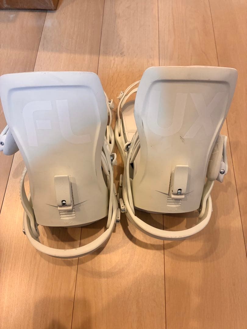 FLUX(フラックス) XF ホワイト