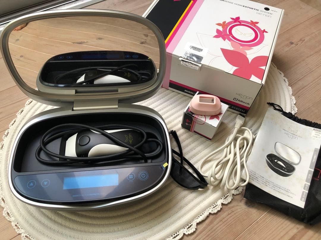 ケノン 脱毛器 KE8B-0008516 2021年製　ブラック