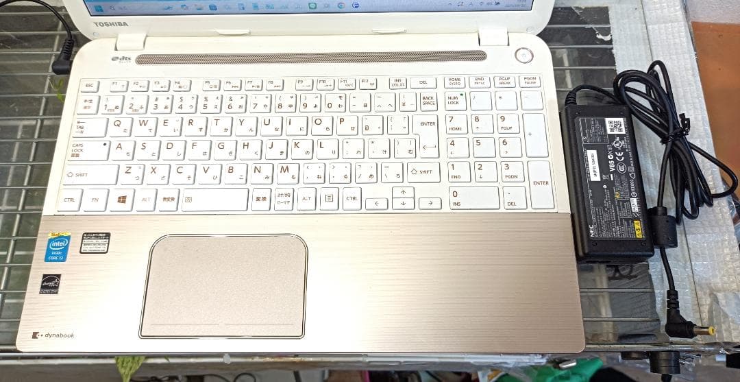 Windows11 750GB/第4世代 i3/メモリ8GB/WEBカメラ