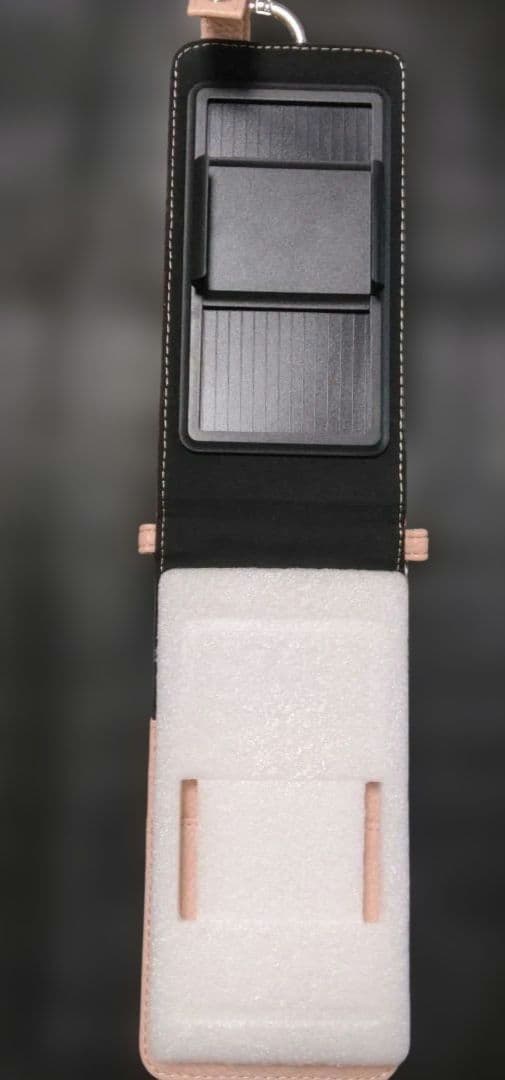 ファミリア　未使用　スマホケース（ストラップなし）マルチ対応