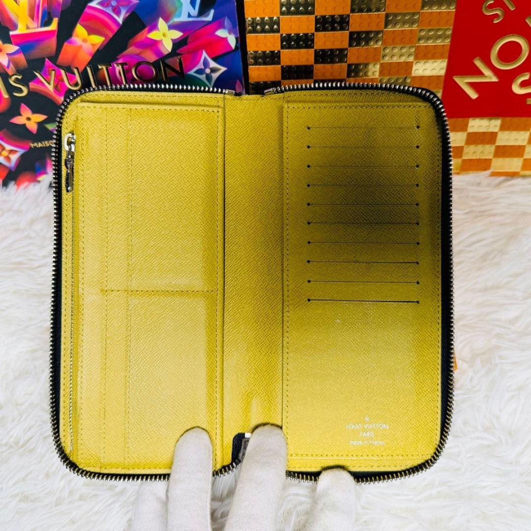 ルイヴィトン ダミエグラフィット ジッピーウォレット ヴェルティカル 美品長財布