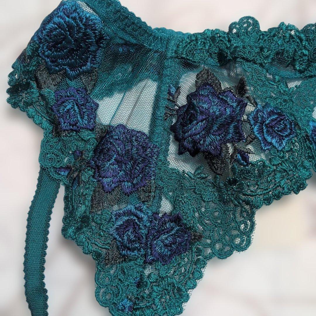 スタディオファイブ　緑　花柄刺繍ブラ・Tバック・ガーターベルト3点セット　C75