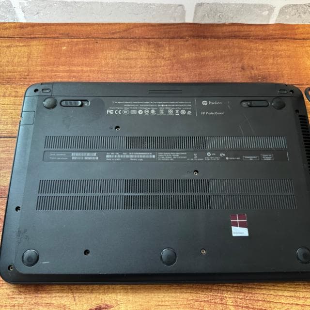 ✨13.3型モバイルPC×SSD240GB！HP B105TU✨