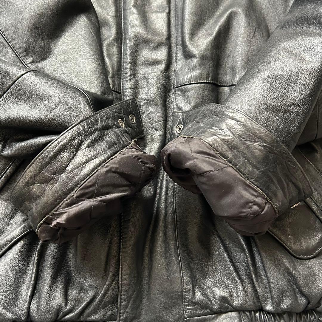 Strath Conar A-2型 leather bomber jacket