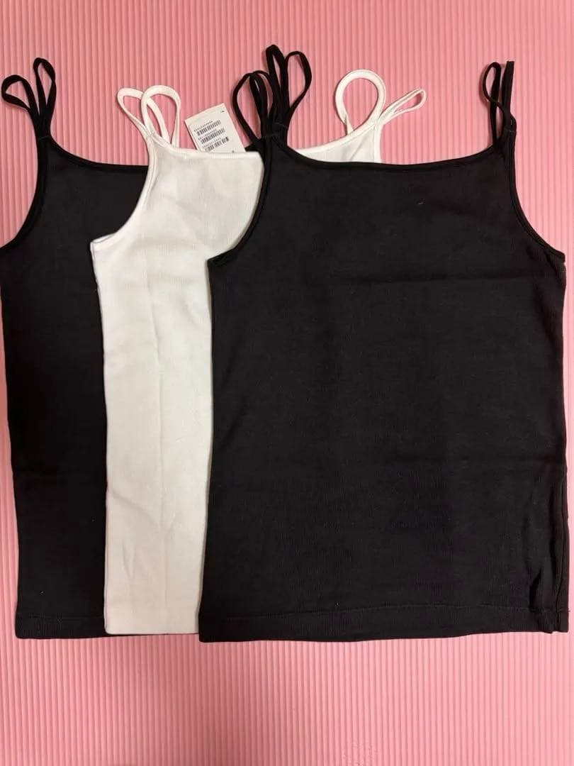 【新品未使用】トゥモローランド　エディション　キャミソール3枚セット（黒・白）