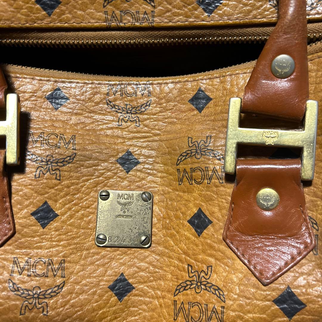 MCM レザーボストンバッグ 中型