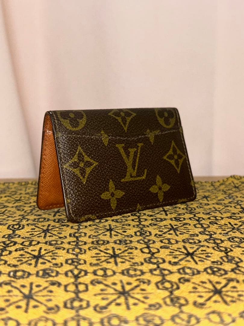 ヴィトン　名刺入れ　ポルトカルトヴィジット