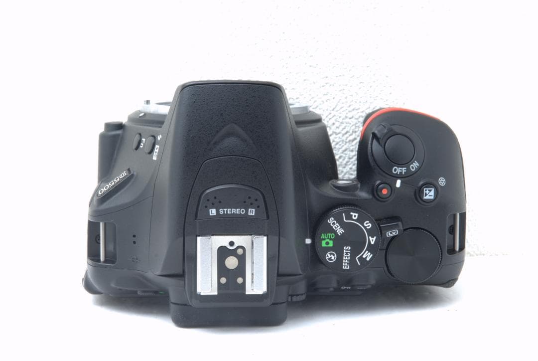 超望遠で遠くの撮影に Nikon D5500 Wレンズ 高性能 Wi-Fi搭載