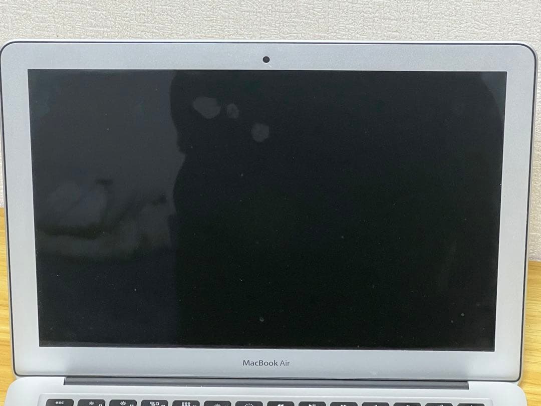 MacBook Air 13インチ Early 2015 i5/4G/256G