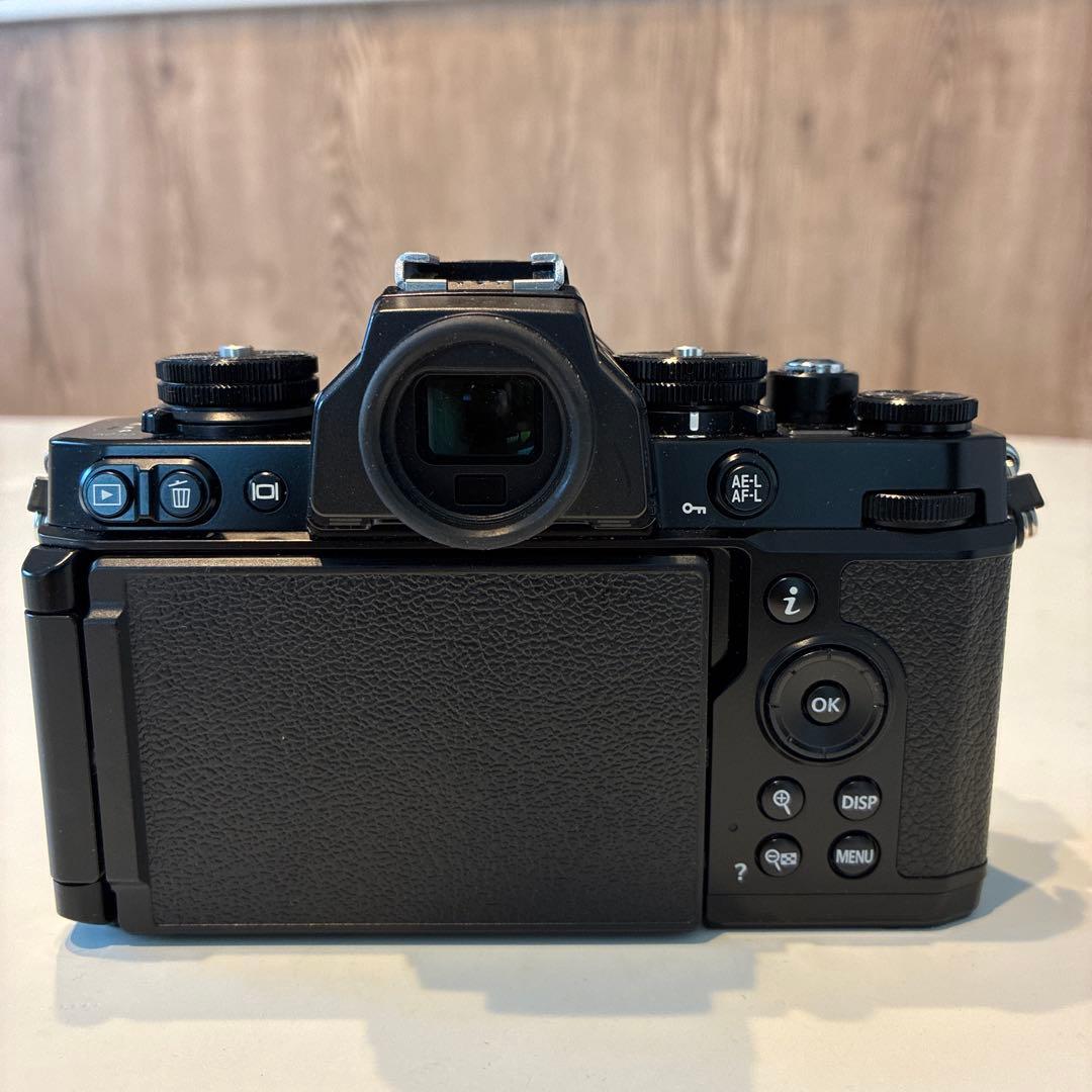 Nikon Z fc カニ様落札分