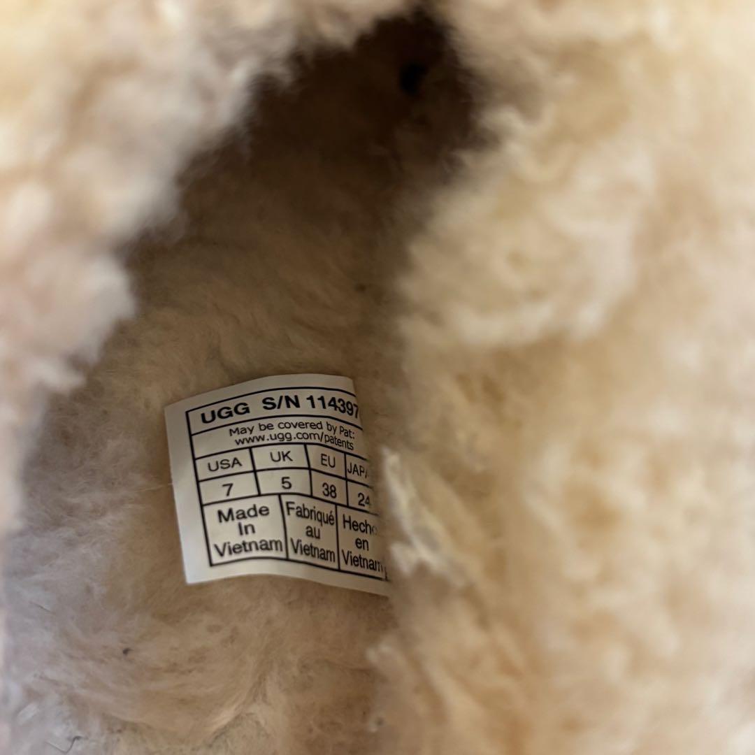 【希少】UGG タズ ヘリテージ ブレイド ムートン 厚底 ベージュ スリッポン