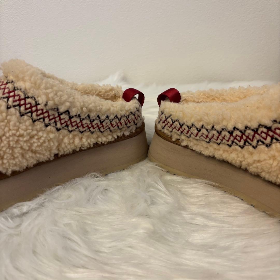 【希少】UGG タズ ヘリテージ ブレイド ムートン 厚底 ベージュ スリッポン