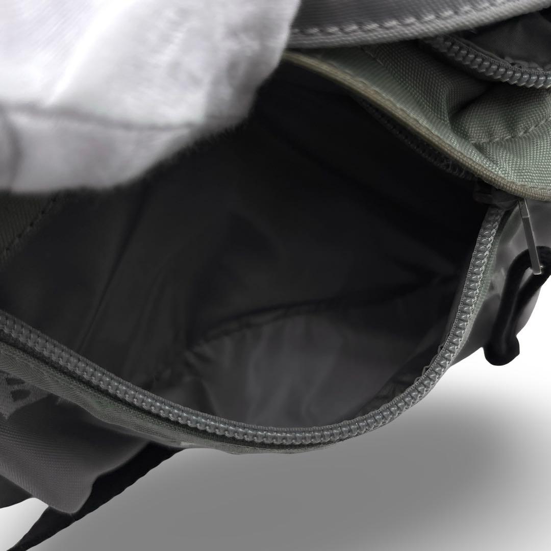 【高級】BALENCIAGA バレンシアガ ボディバッグ ウエストポーチ　ロゴ